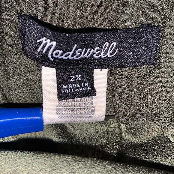 Madewell woman’s plus Sz 2X olive color cropped wide leg pants with pockets - Picture 8 of 11